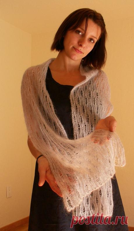 Ravelry: Vertical Drop Stitch Shawl pattern by Roxanne Seabright