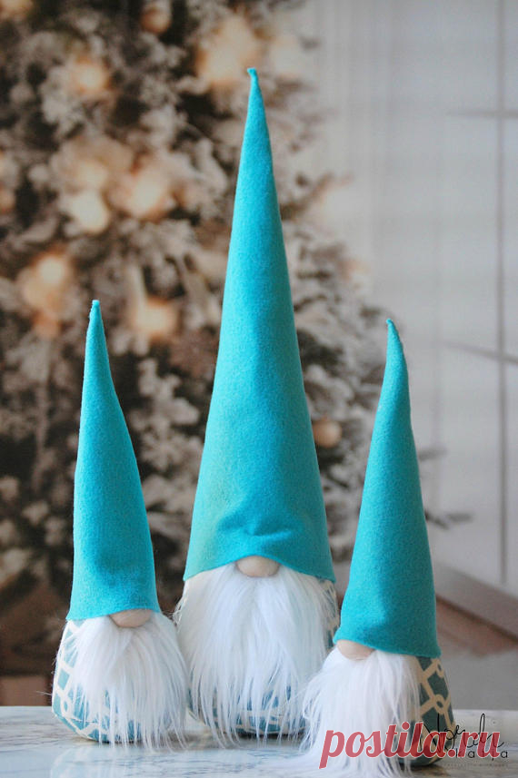 Turquoise Gnome Set of 3  - Tomte , Nordic Gnome  Scandinavian Tomte or Nisse , Holiday Decoration , Christmas Home Nordic Gnome turquoise SET of 3 Traditional Christmas gnome gets a fun modern twist with this whimsical color!  This Listing is for a set of three gnomes : Large:17 Junior x2 : 11 Each gnome has a turquoise and white fabric body and turquoise felt hat. Soft , white faux fur beard brings a