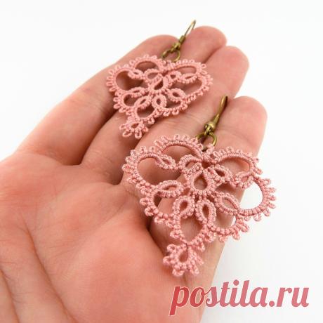 Boucle d'oreille en frivolité - Les créations de Salvina