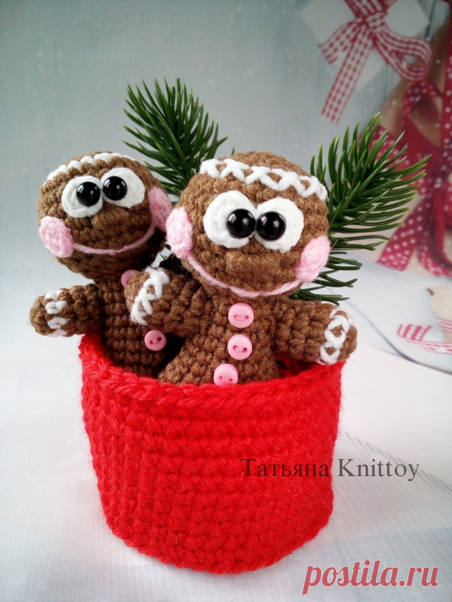 PDF Пряничный Человечек крючком. FREE crochet pattern; Аmigurumi toy patterns. Амигуруми схемы и описания на русском. Вязаные игрушки и поделки своими руками #amimore - маленький пряничный человечек к Новому году, рождественский пряник, кукла, пупс, куколка, Рождество, печенье, печенька.