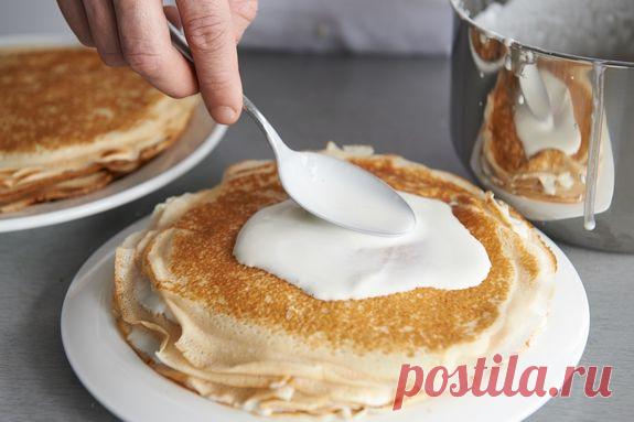 Блинный торт с йогуртовым кремом и клубникой - Я Покупаю