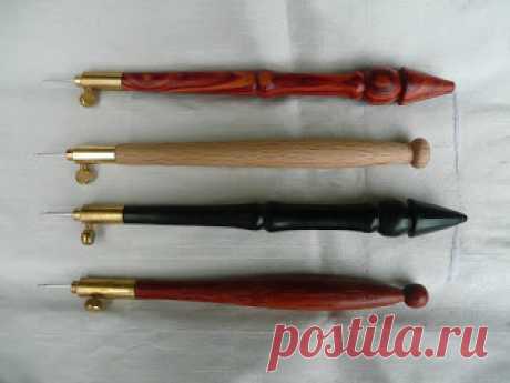 Тамбурная вышивка ... (люневильская) техника | Интересные идеи для вдохновения 
	 


	    Этот топик как продолжения топика "Тамбурный шов при помощи крючка." Я решила продолжить эту тему после комментария ludsiva . Посмотрев фото крючка, я начала поиски и вот, что я откопала.. Надеюсь  это пригодится.


	     Вот ссылки на разные сайты по...