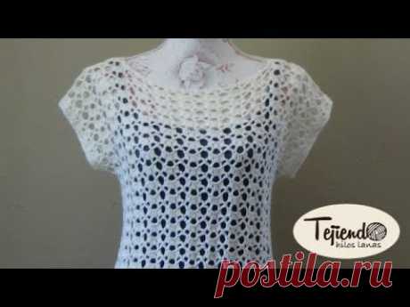 Blusa o jersey con manga caída tejida a ganchillo