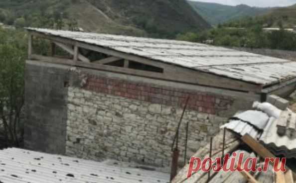 700 домов и 2 школы пострадали от града в Дагестане 700 домов, 2 школы, больница и детский сад в селении Доргели Карабудахкентского района Дагестана получили повреждения после ливня с градом, который прошел