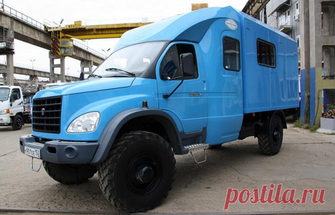 Три российских автозавода, о которых вы не знали | Чёрт побери Всем знакомы АвтоВАЗ, закрывшийся АЗЛК, КамАЗ, ГАЗ… Даже не самый известный недавно обанкротившийся ТагАЗ запомнился своим 