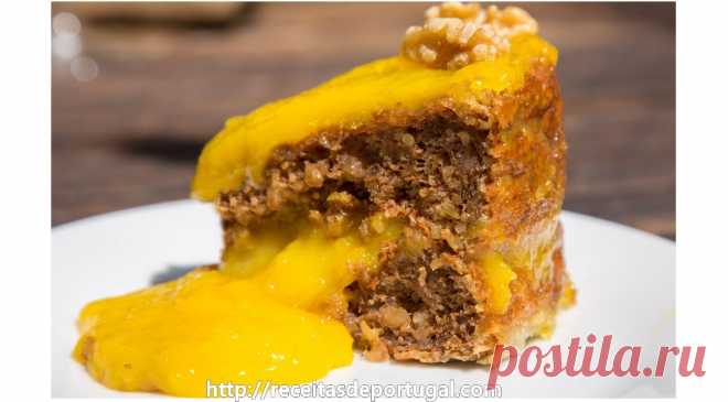 Bolo de Noz com Doce de Ovos - Receitas de Portugal