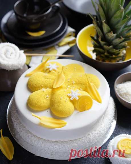 Современные десерты: муссовый торт с зеркальной глазурью «Пина Колада» (Pina Colada) | Andy Chef (Энди Шеф) — блог о еде и путешествиях, пошаговые рецепты, интернет-магазин для кондитеров |