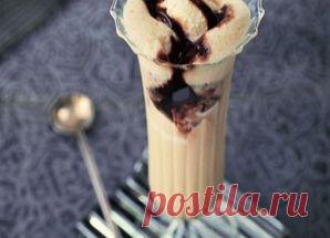 Молочный коктейль с сиропом / Молочные коктейли и напитки / TVCook: пошаговые рецепты c фото