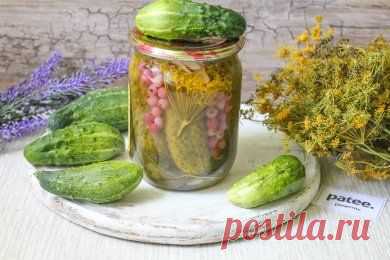 Маринованные огурцы с красной смородиной - рецепт с фотографиями