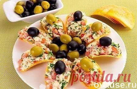 СЫРНАЯ ЗАКУСКА С ЯБЛОКАМИ.. - Простые рецепты Овкусе.ру