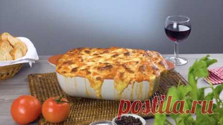 Шницели из куриных грудок, запеченные в пикантном соусе с сыром. Просто мечта!