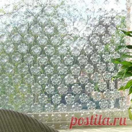 DIY сделать красивый занавес с пластиковыми бутылками -