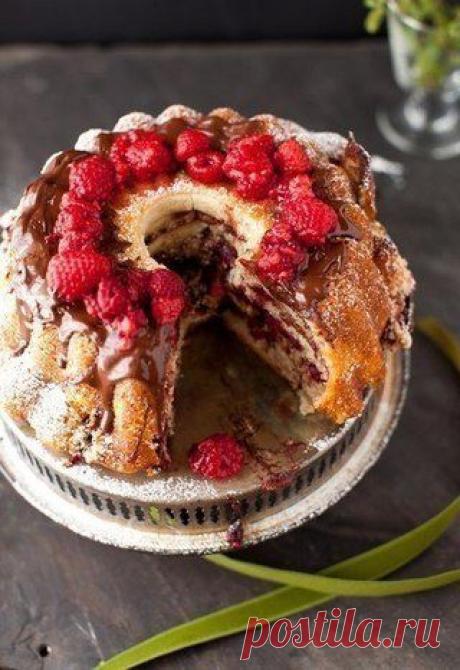 Малиново-шоколадный пирог
