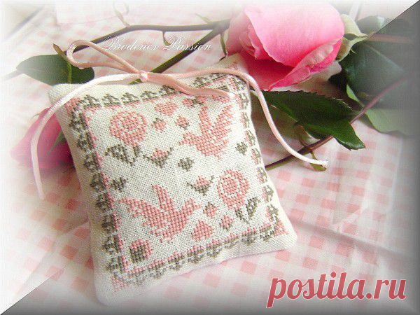 Розовый и серый .... (халява) - Вышивка Страсть martine290
http://sd-2.archive-host.com/membres/up/58002112852144902/G__DOC_PERSO_Super_Point_de_Coi.pdf