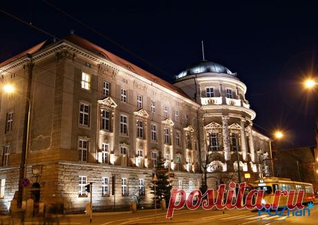 Poznan - a city in Poland. One of the largest industrial cities in Poland.
In Poznan the fastest, after Warsaw, the pace of economic development. Poznan - a major university center; currently enrolled in more than one hundred thousand students.