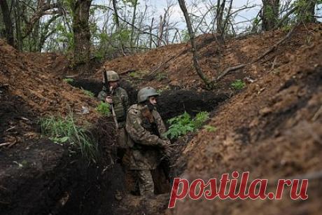 В ДНР рассказали о больших потерях ВСУ. За две недели Украина потеряла несколько тысяч бойцов и сотни единиц техники. Советник главы Донецкой народной республики (ДНР) Дениса Пушилина Ян Гагин раскрыл потери Вооруженных сил Украины (ВСУ) за две недели. По его словам, эта цифра измеряется тысячами. Кроме того, количество потерянных украинской армией единиц военной техники достигает нескольких сотен.