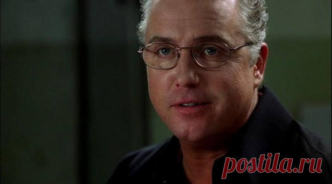 Уильям Петерсен