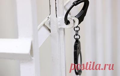 В Москве российского военного приговорили к 12,5 года колонии за госизмену. Его также лишили звания