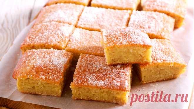 Rührkuchen: Blitz-Rezept mit Zutaten, die jeder zu Hause hat Manchmal muss es schnell gehen: Wenn Sie spontan Gäste zu Hause empfangen und nicht wissen, was Sie ihnen anbieten können, dann ist dieser Rührkuchen die perfekte Lösung. Das Rezept ist schnell und einfach – und die Zutaten hat fast jeder im Schrank.