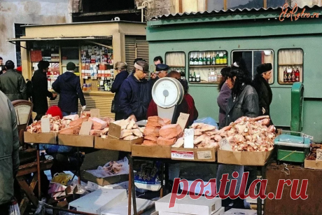 Продукты, которые для меня стали символом девяностых годов двадцатого века
Каждый раз, когда я пишу о временах СССР (вернее, о продуктах и кулинарных традициях того исторического периода), приходят в публикации те, кто начинает топать ногами утверждая: ничего не было. Ну вот ничего не было, еда в стране появилась только с наступлением демократии. До этого все съедали злые партократчики. А все...
Читай пост далее на сайте. Жми ⏫ссылку выше