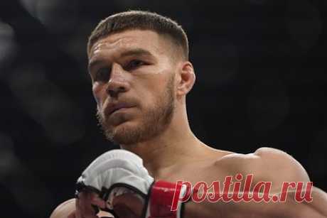 Российский боец ММА рассказал о минусах жизни в США. Российский боец смешанного стиля (ММА) Вадим Немков рассказал о минусах жизни в США. Спортсмен назвал большое количество бомжей и мусора главной проблемой страны. «Нью-Йорк — вообще свалка», — заявил он. При этом Немков подчеркнул, что ему понравились климат и природа в Лос-Анджелесе и Майами.