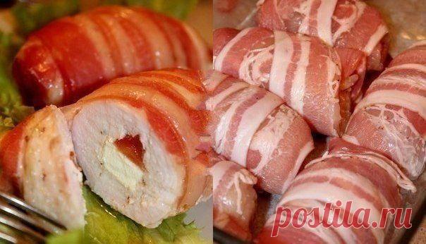 Рулетики из куриного филе с сыром Фета и помидорами, в беконе
