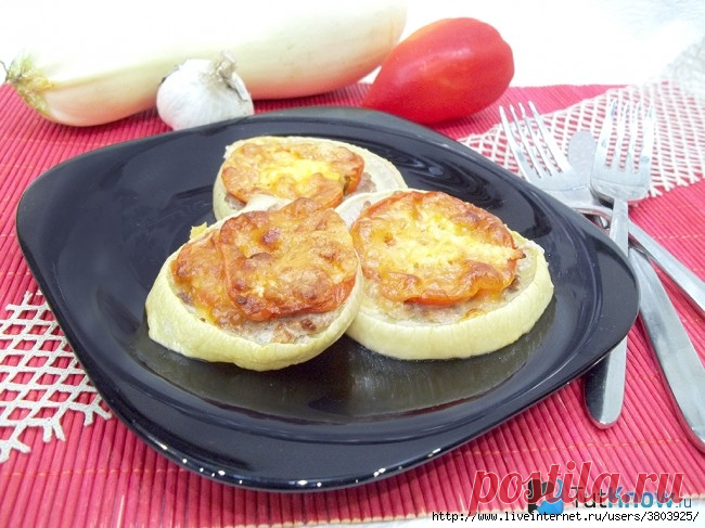 Кабачки с мясом по-французски