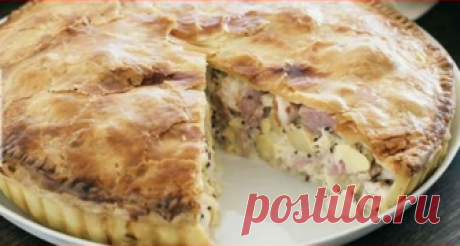 Пирог с курицей и картофелем Тесто потрясающе нежное, но в то же время хрустящее, начинка… начинку просто не описать словами. Настолько она вкусная!