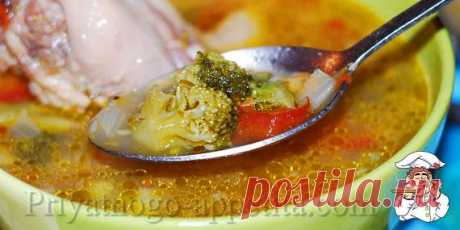 Суп с брокколи и курицей – это легкий, простой и вкусный суп, который готовится элементарно, а получается очень вкусно.