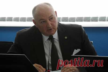 Страны мира призвали оградить молодежь от антисемитизма с помощью инфлюенсеров. Мировое сообщество должно оградить молодежь от влияния антисемитского экстремизма, который насаждается через интернет. Об этом заявил председатель Европейского еврейского конгресса Вячеслав Моше Кантор на Международном форуме памяти Холокоста и противодействия антисемитизму в шведском городе Мальме.