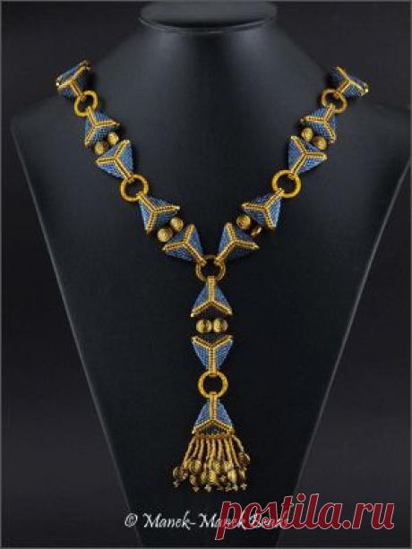 Triangulations by Manek-Manek Beads | Beading|Jewellery|Object 'de Ar…