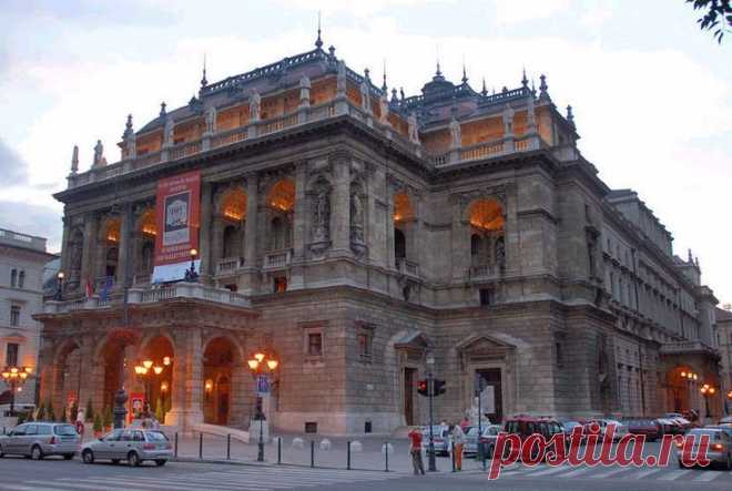 Hungarian State Opera, Budapest | Charmaine Zoe приколол(а) это к доске Grand Theatres & Opera Houses