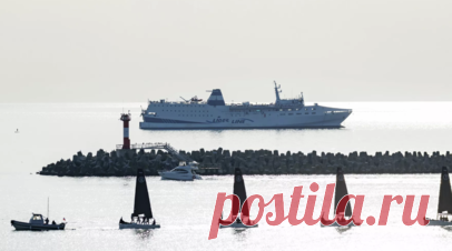 Власти Кубани назвали преждевременным запуск паромного сообщения с Трабзоном. В администрации Краснодарского края прокомментировали ситуацию с паромом Seabridge, выполняющим рейс из турецкого Трабзона в Сочи. Читать далее