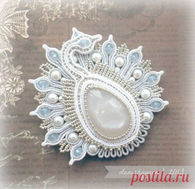 (51) white peacock soutache | Projects to Try