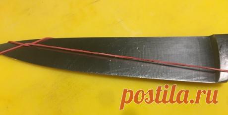 Подсмотрел у корейских блогеров, как использовать резинку для денег на кухне. Теперь пользуюсь ей постоянно