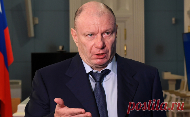 Владимир Потанин — РБК: «Мы должны дать им шанс одуматься и вернуться». «Любых инвесторов надо уметь удерживать», считает глава «Норникеля» Владимир Потанин и называет «демарши» иностранцев капризами. Почему национализация грозит превратиться в рэкет и как этого избежать, он рассказал в интервью РБК