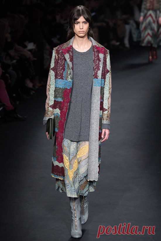 Valentino осень-зима 2015-2016