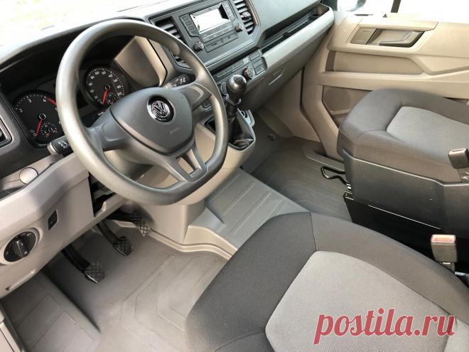 Купить б/у Volkswagen Crafter дизель механика в Минске: белый фургон 2017 года по цене 1 876 407 рублей на Авто.ру