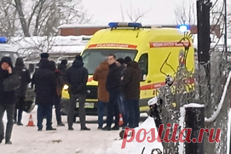 Напавший на школу при монастыре в Серпухове пошел на поправку. Устроивший взрыв у православной школы в Серпухове Владислав Струженков был транспортирован вертолетом в больницу Подольска. Врачи оценивают его состояние как стабильное, он находится в сознании и дет на поправку. Следователи собираются предъявить ему обвинение. Он пострадал после срабатывания своей бомбы.