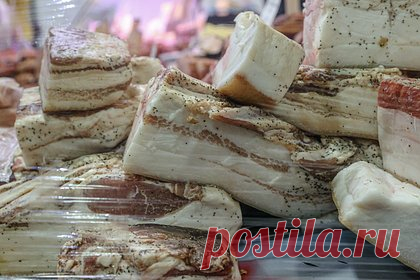 Россиян предупредили об опасности сала