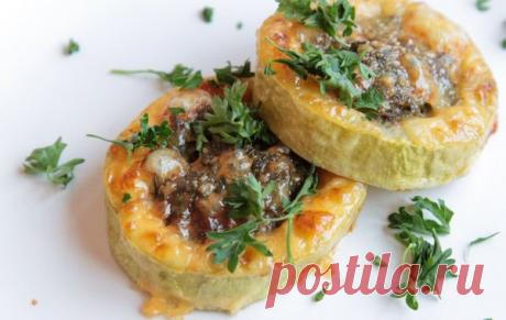 Подруга нарезала кабачки и взяла горсть фарша. Спустя 40 минут меня ждал ароматный, вкусный сюрприз! | Поварёша | Яндекс Дзен