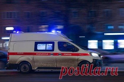 В Москве трехлетний мальчик потерял сознание во время ужина из-за сосиски. На Рождественской улице на юго-востоке Москвы трехлетний мальчик потерял сознание из-за съеденной во время ужина сосиски. Об этом стало известно MK.RU. По информации издания, инцидент произошел накануне вечером. Ребенок ел сосиску и внезапно подавился. Родители оперативно вызвали бригаду скорой помощи.