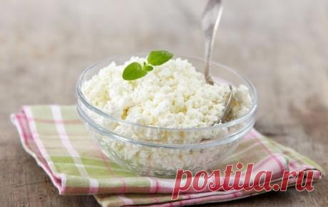 Творог при диабете – польза и рекомендации (вкусные рецепты) При диабетическом питании рацион должен содержать минимум углеводов. И чтобы всегда оставаться сытым и полным сил, нужно есть больше белка. ❖Творог❖ является одним из самых диетических продуктов. О том, как правильно употреблять творог при сахарном диабете далее в статье.