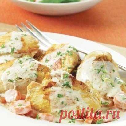 НЕЖНОЕ КУРИНОЕ ФИЛЕ
КБЖУ на 100гр: 92/18/1.4/1.4
Куриное филе-600г
Кефир-1ст
Укроп, чеснок, соль, перец
В кефир добавьте мелко нарезанный укроп, измельченный чеснок и молотый перец, тщательно перемешайте
Грудку нарежьте на порционные кусочки, опустите их в кефирную смесь и дайте помариноваться 30–60мин
Затем выложите курицу на сковородку (не смазанную маслом), добавьте немного маринада и тушите под крышкой до готовности, периодически подливая соус