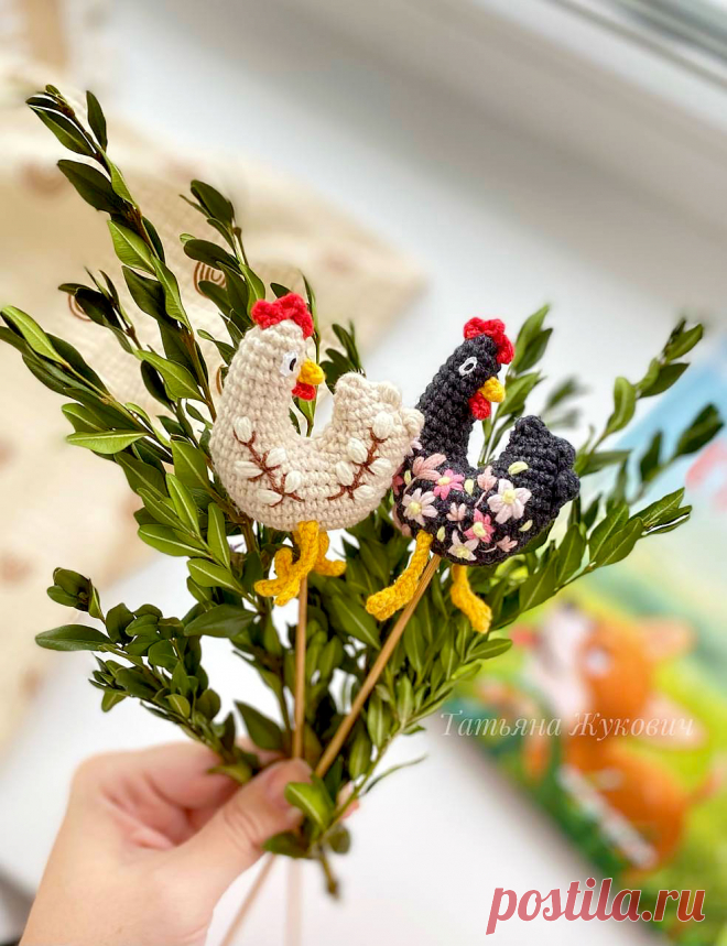 PDF Мини Курочка крючком. FREE crochet pattern; Аmigurumi toy patterns. Амигуруми схемы и описания на русском. Вязаные игрушки и поделки своими руками #amimore - маленькая курочка к Пасхе, пасхальная курица из обычной пряжи, домашняя птица, детская игрушка.