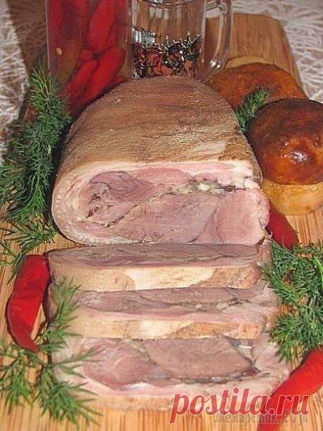 Рулька свиная запеченая