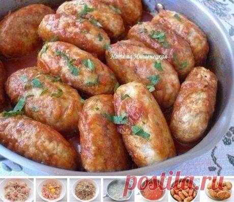 Гречаники

Ингредиенты:
- 500 гр мяса (я использовала филе индейки)
- 150 гр гречневой крупы
- 2 яйца
- 2 луковицы
- 200 гр томатного соуса
- соль, перец - по вкусу
- мука для панировки
- растительное масло для обжаривания

Приготовление:

1. Гречневую крупу перебрать, вымыть. Всыпать в кипящую подсоленную воду и отварить до готовности. Остудить.
2. Мясо пропустить через мясорубку с одной луковицей.
3. Добавить в фарш яйца, соль и перец по вкусу, тщательно вымесить.
4. Сое...