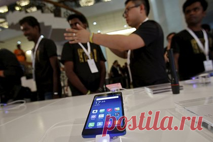 Названа стоимость флагманов Xiaomi 13 в России. Компания Xiaomi представила в России новые флагманские смартфоны. Базовую версию устройства с 12 гигабайтами оперативной памяти и накопителем емкостью 128 гигабайт оценили в 80 тысяч рублей, стоимость Xiaomi 13 Pro, получившего 12 гигабайт оперативной и 512 гигабайт встроенной памяти, составила 110 тысяч рублей.