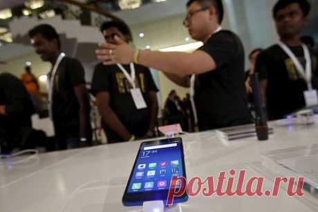 Названа стоимость флагманов Xiaomi 13 в России. Компания Xiaomi представила в России новые флагманские смартфоны. Базовую версию устройства с 12 гигабайтами оперативной памяти и накопителем емкостью 128 гигабайт оценили в 80 тысяч рублей, стоимость Xiaomi 13 Pro, получившего 12 гигабайт оперативной и 512 гигабайт встроенной памяти, составила 110 тысяч рублей.