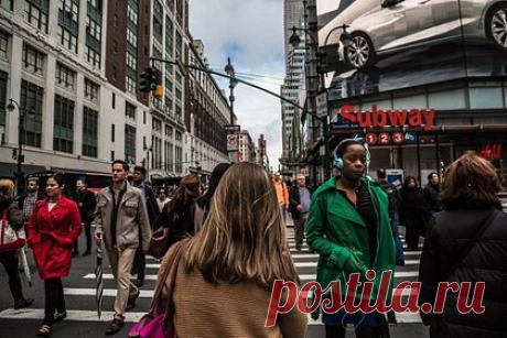 Стало известно о нехватке места для мигрантов в Нью-Йорке. В Нью-Йорке не осталось места для мигрантов из мексиканского штата Пуэбла, заявил мэр города Эрик Адамс. По его словам, приезжие достойны большего, чем то, что им могут предложить местные власти. Адамс также заявил, что не хотел бы давать мигрантам ложные надежды на трудоустройство в США.